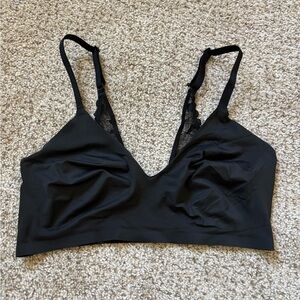 True and Co Convertible Unpadded Bra Size XL | lace | bodycon | comfy |